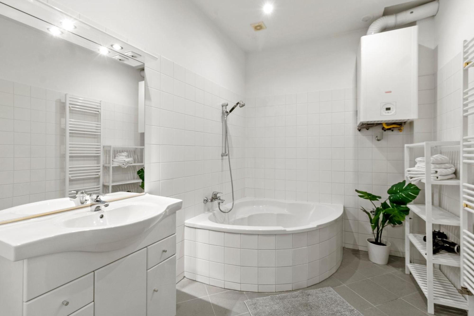 Chic 1Br Apartment - Directly Near Schoenbrunn Wien Ngoại thất bức ảnh